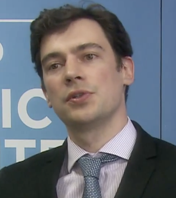 Patrick RALEIGH - Directeur associé de la notation souveraine chez ...